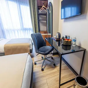 Lenora Airport & Istanbul Airport 3* Arnavutkoy